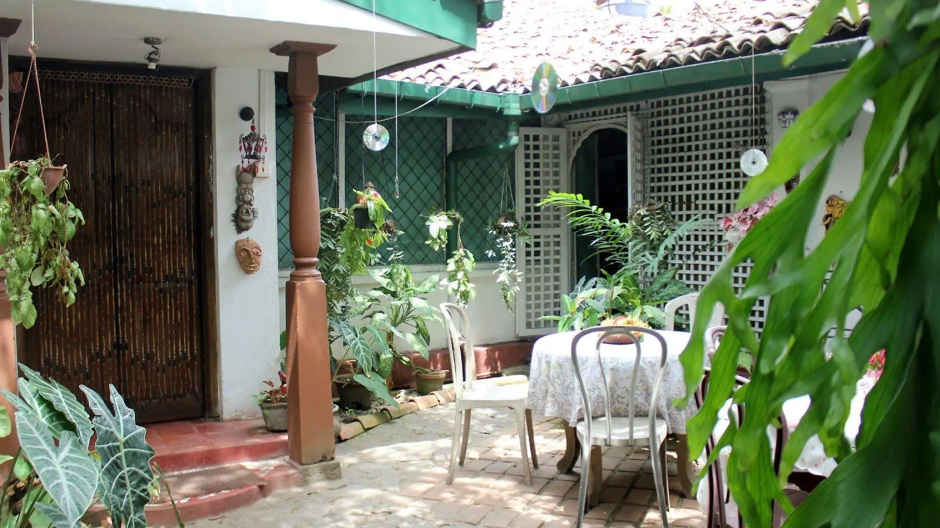 Vista Chelsea Gardens Bnb Bed & Breakfast Colombo