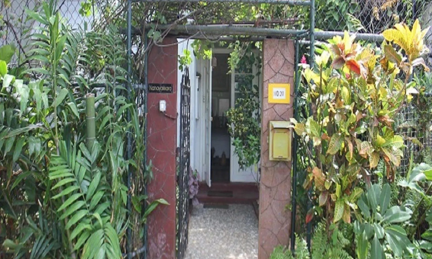 Vista Chelsea Gardens Bnb Bed & Breakfast Colombo